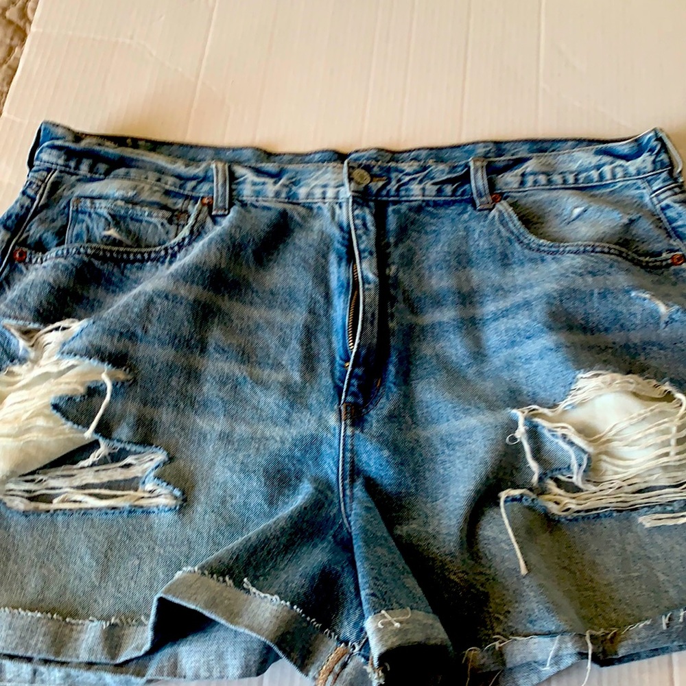 American Eagle Mom Shorts
